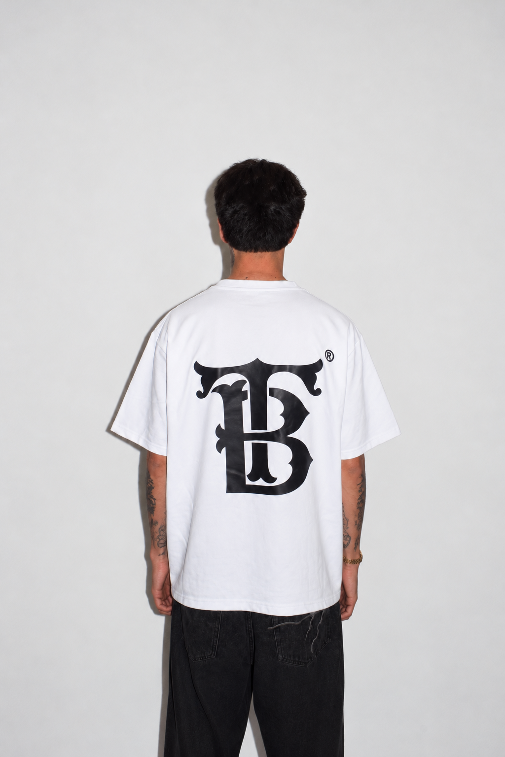 WHITE HEAVYWEIGHT TEE