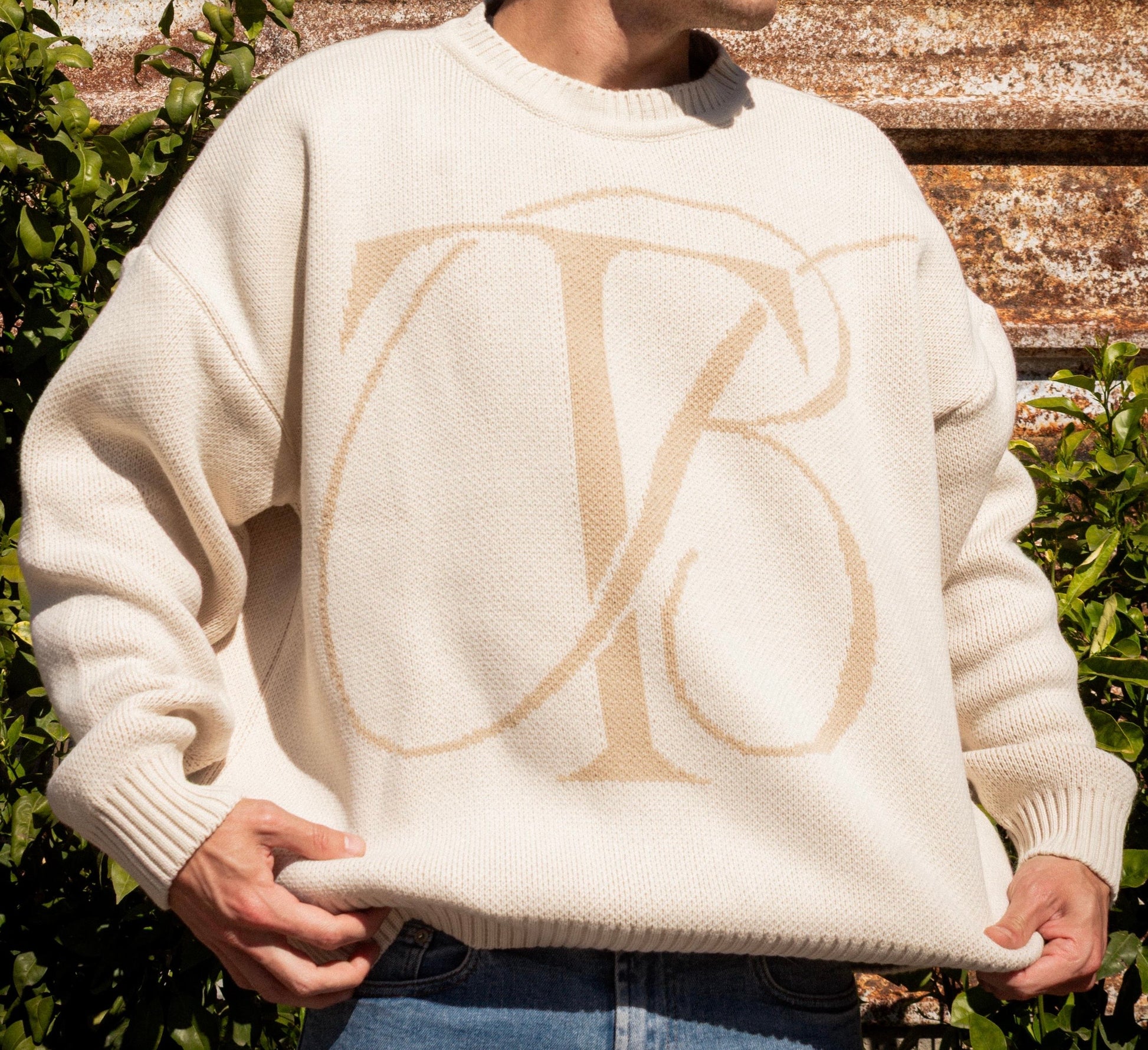 SWEATER BEIGE “TB”
