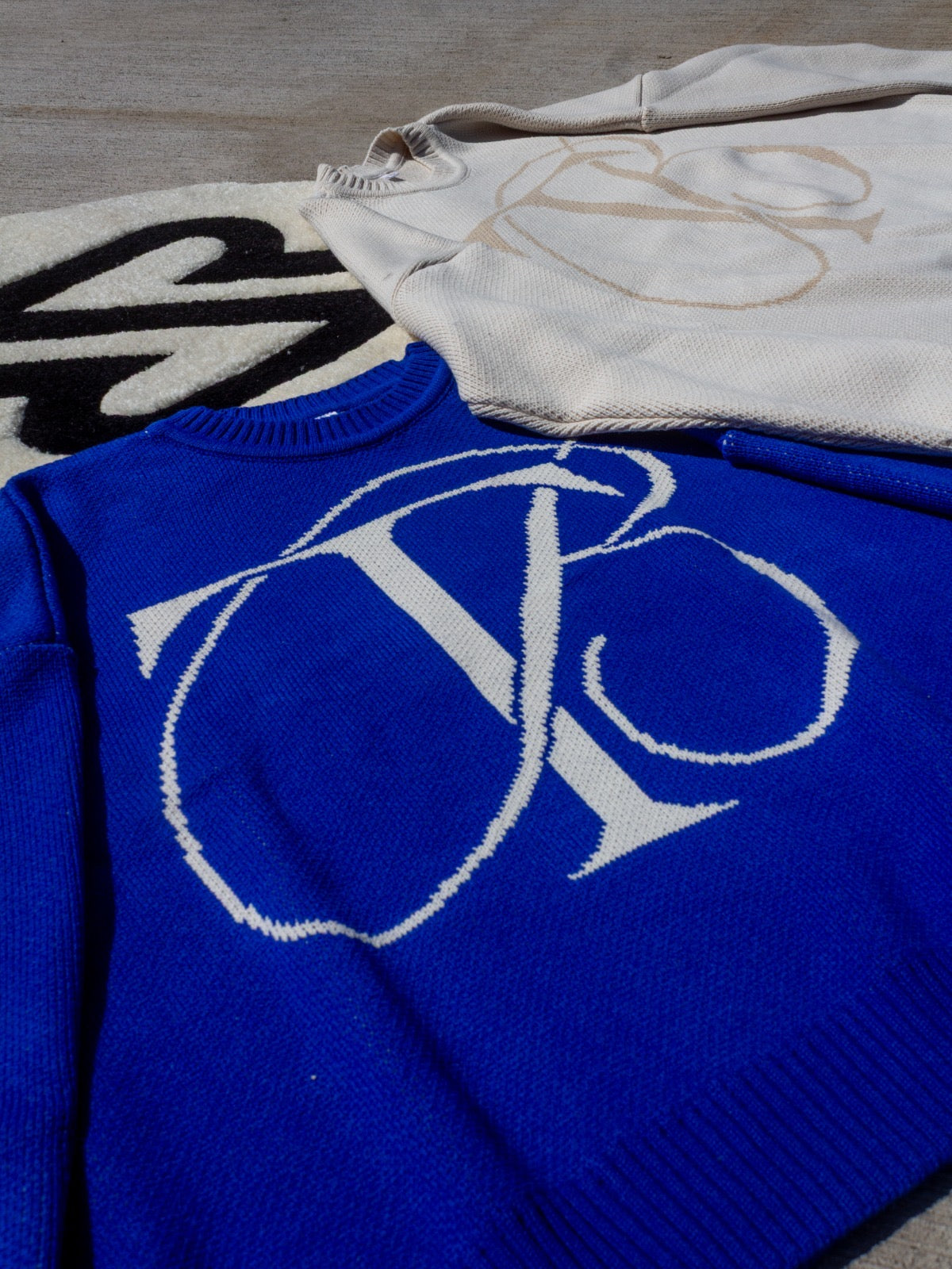 SWEATER BLUE “TB”